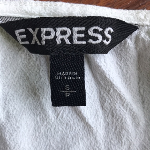 🤍🤍Express Cold Shoulder Top🤍🤍 - Picture 9 of 10